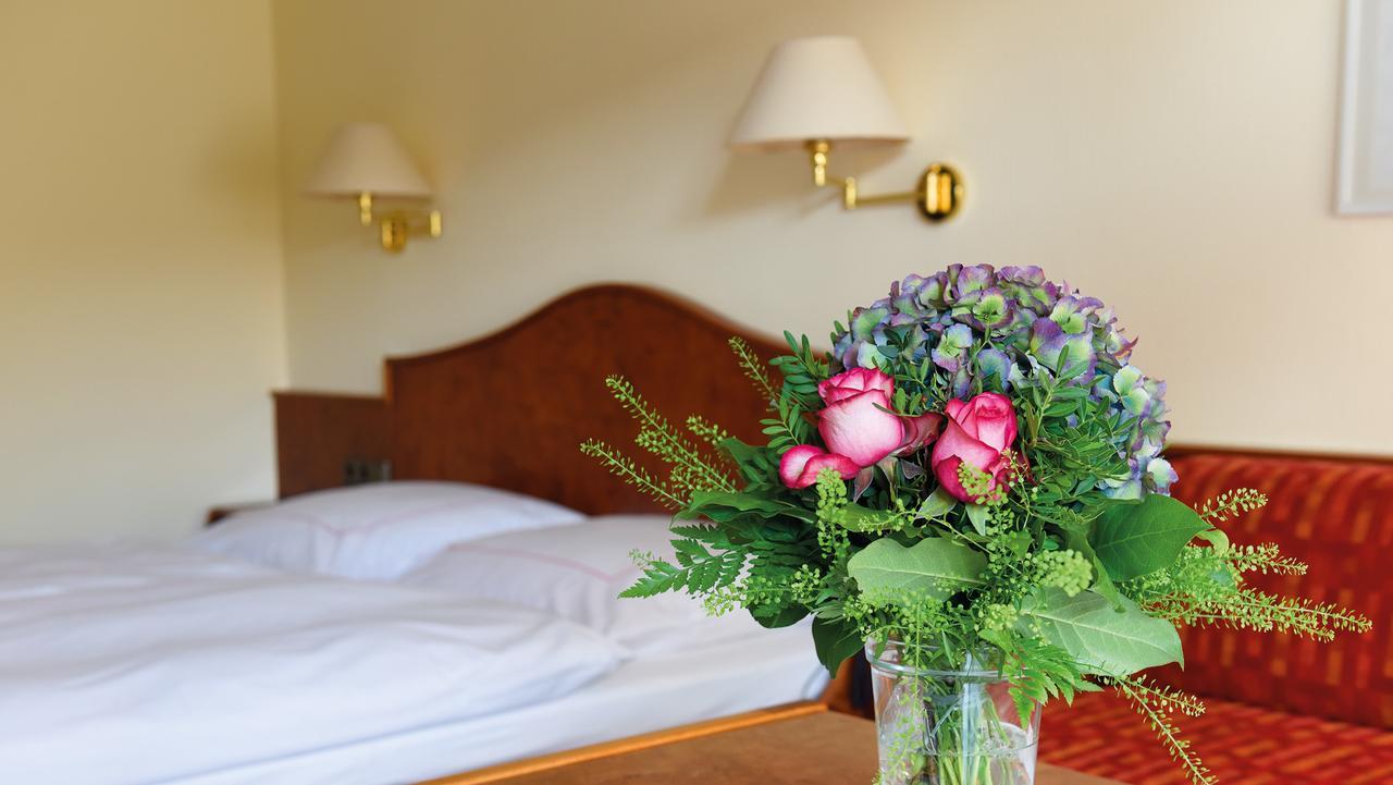 Hotel Garni Zur Weserei คานดาร์น ภายนอก รูปภาพ